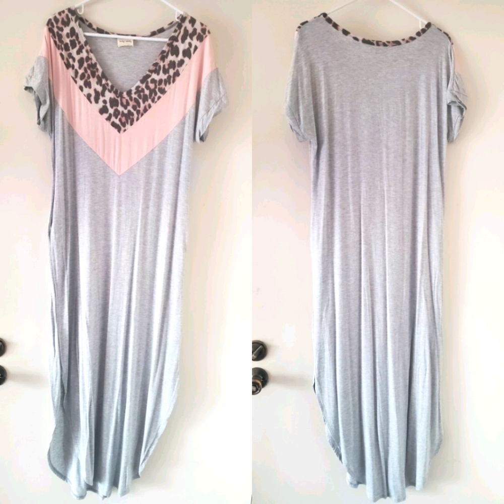 SOLD! NWOT Maxi Dress